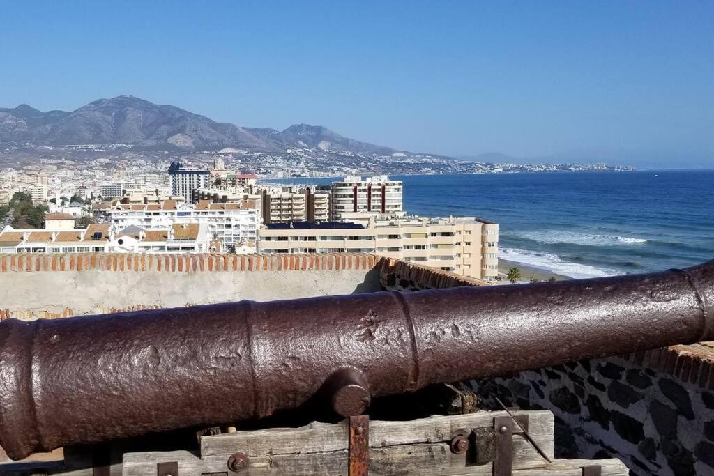 Stunning Fuengirola Gem With City And Sea Views Экстерьер фото